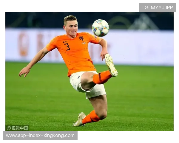 4球9助攻!19岁荷兰新带刀后卫荷甲横空出世,5大欧洲豪门疯抢,最强荷兰后卫 4球9助攻!19岁荷兰新带刀后卫荷甲横空出世,5大欧洲豪门疯抢,最强荷兰后卫