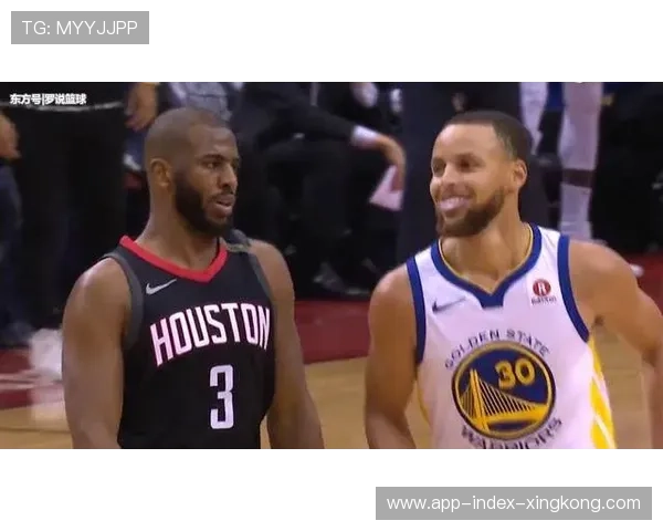 勇士库里续约与战术磨合成热议——传奇再续，战术新篇