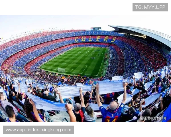 巴萨中场配合如诗，诺坎普再现足球美学